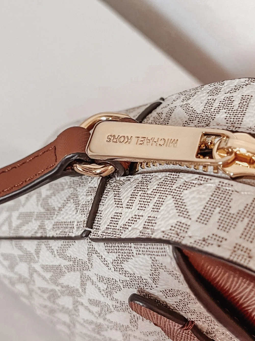 Michael Kors Signature Logo Crossbody